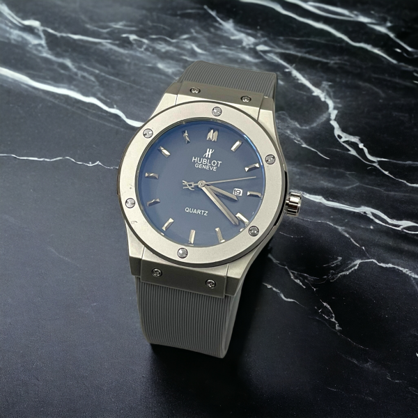 WATCH 009 // HUBL0T ANALOG WATCH w/ RESIN BAND
